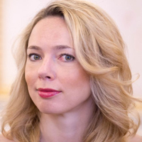 Илона Корстин