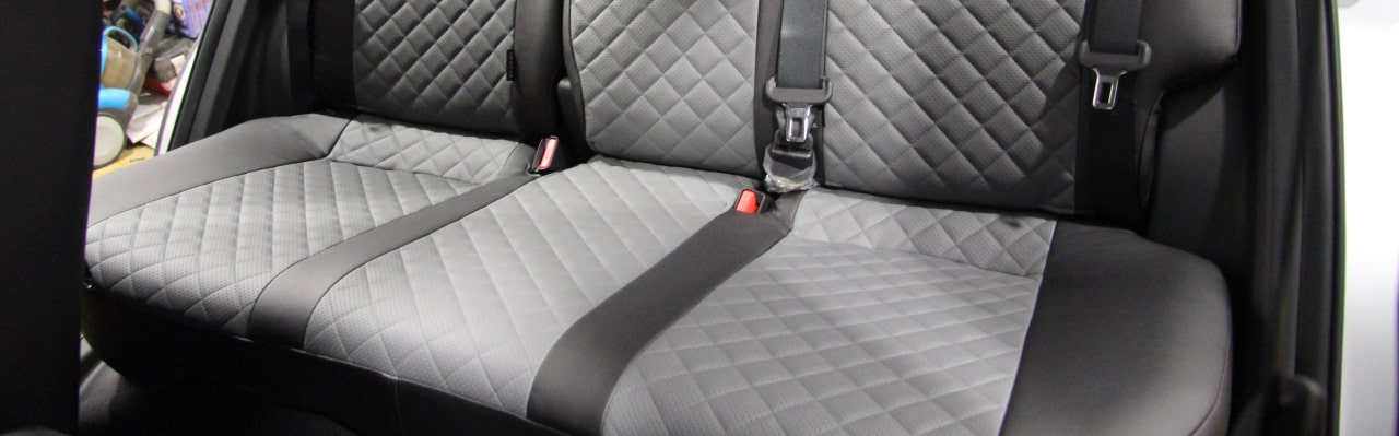 Серые автомобильные чехлы