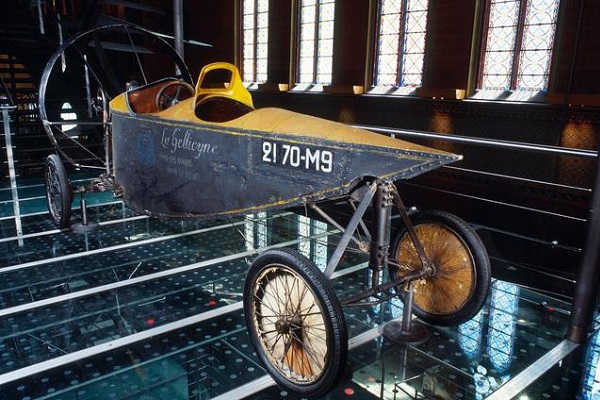 1921 Helica De Leyat