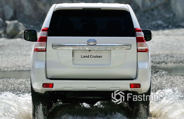 Задние стопы Toyota Land Cruiser Prado 2013