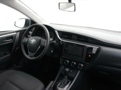 Toyota Corolla салон